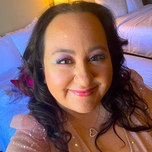 Meet your Posher, Candice